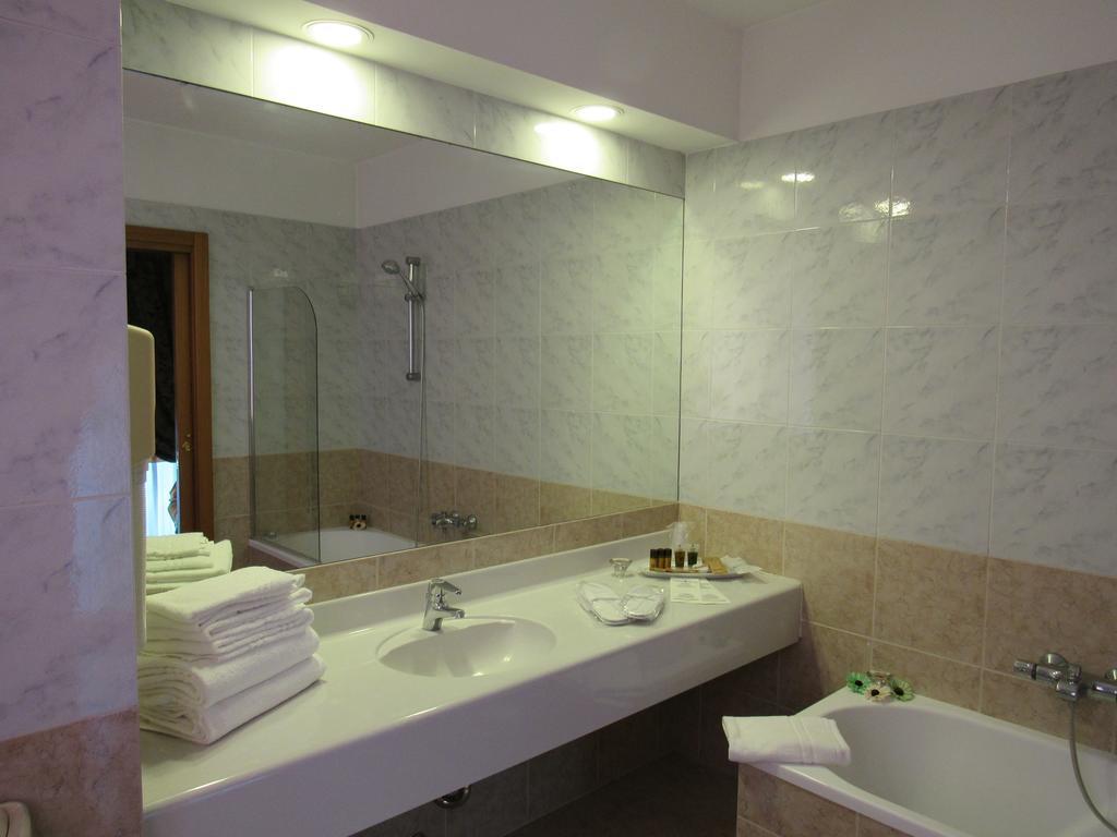 Junior Suite,377611693:JPEG