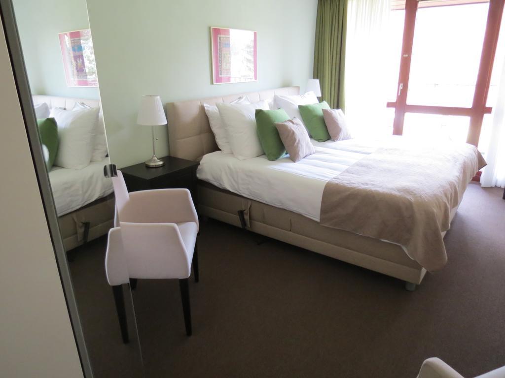 Deluxe Double Room with Balcony,1067996140:JPEG