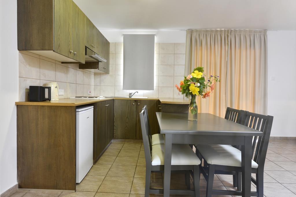 Superior One-Bedroom Apartment