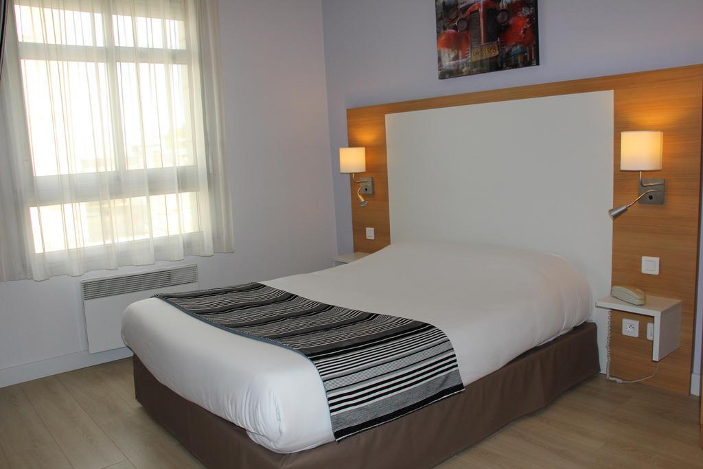 Standard Double Room,701196385:JPEG
