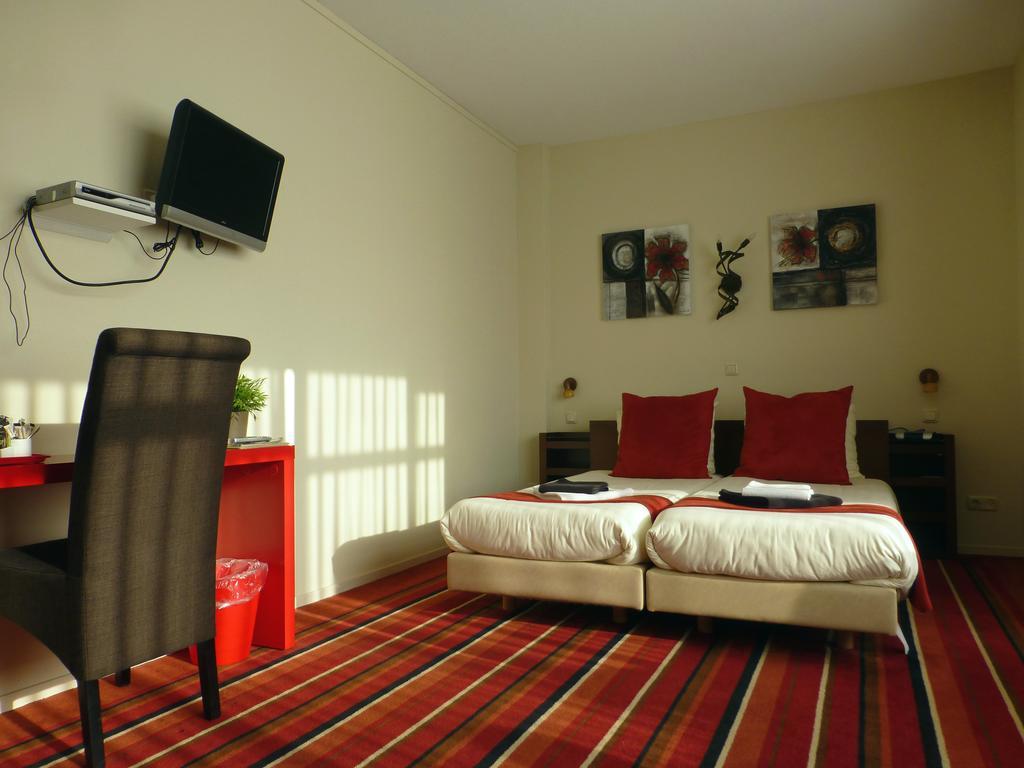 Standard Twin Room,379012456:JPEG