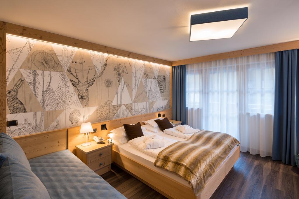 Large Double or Twin Room