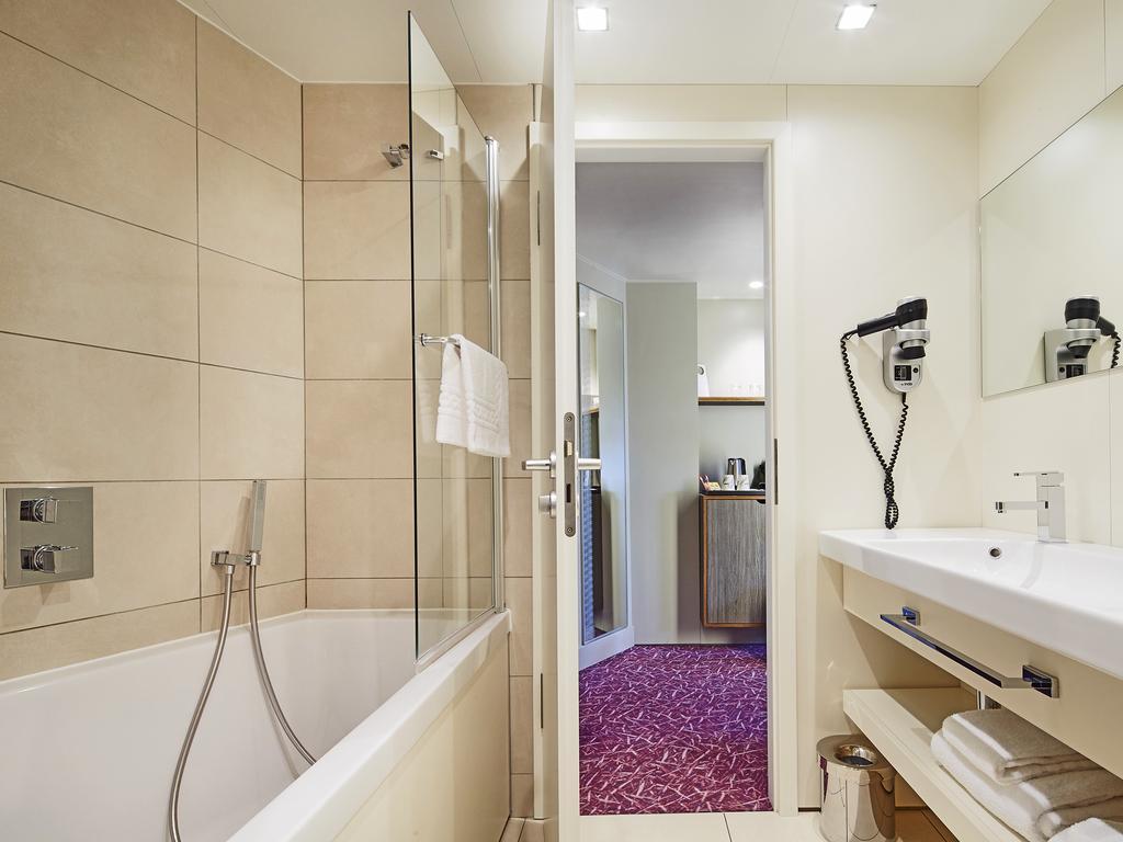 Standard Twin Room,1697860590:JPEG