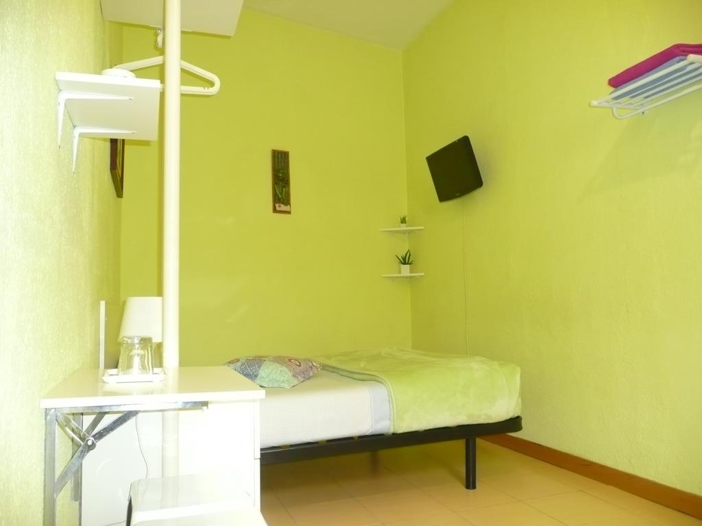 Double Room Shower