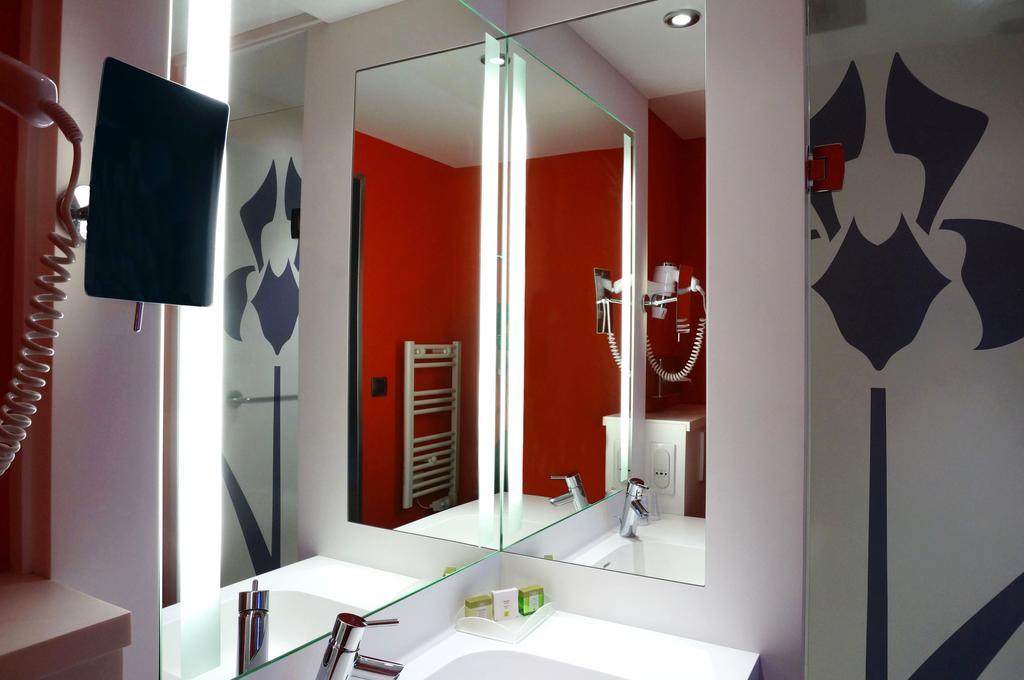 Elegance Room