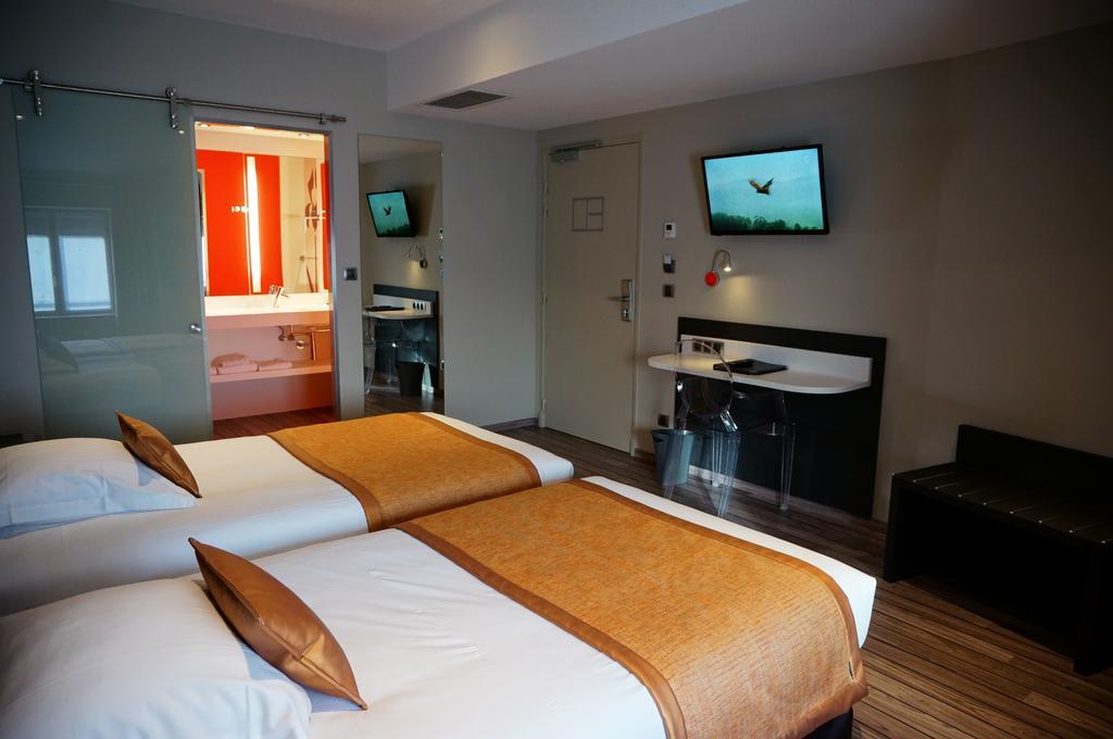 Elegance Premium Twin Room