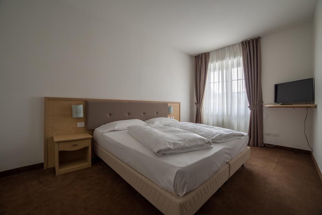 Standard Double Room,746300327:JPEG
