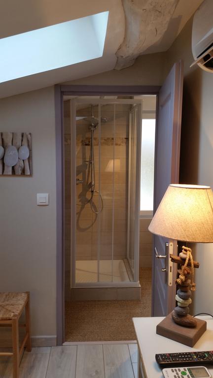 Three-Bedroom House,1181617540:JPEG