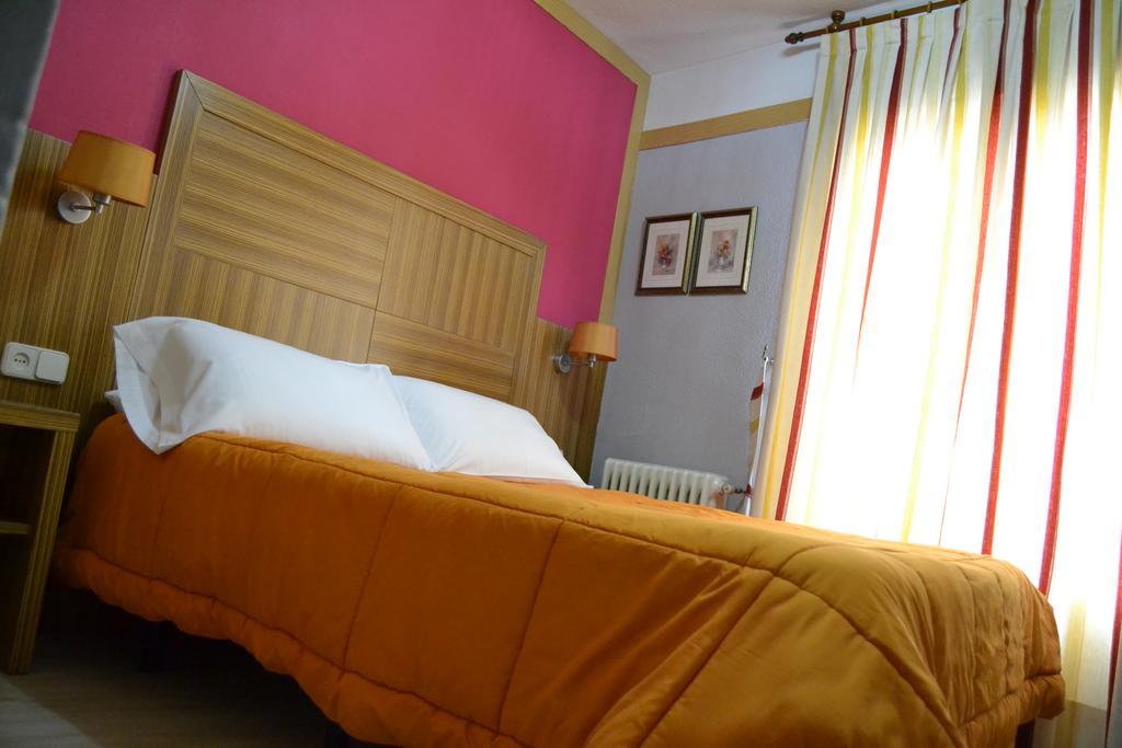 Double or Twin Room,382713337:JPEG
