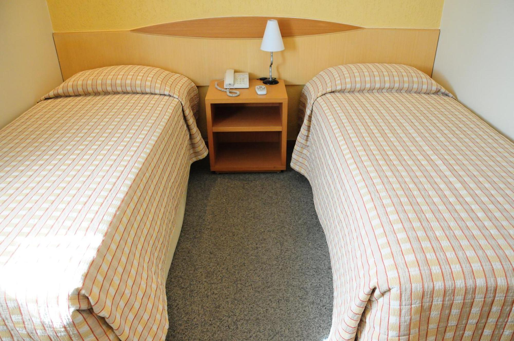 Twin Suite,1221003046:JPEG