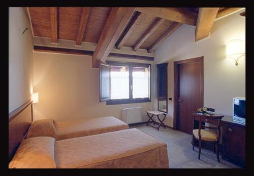 Triple Room,1624314306:JPEG