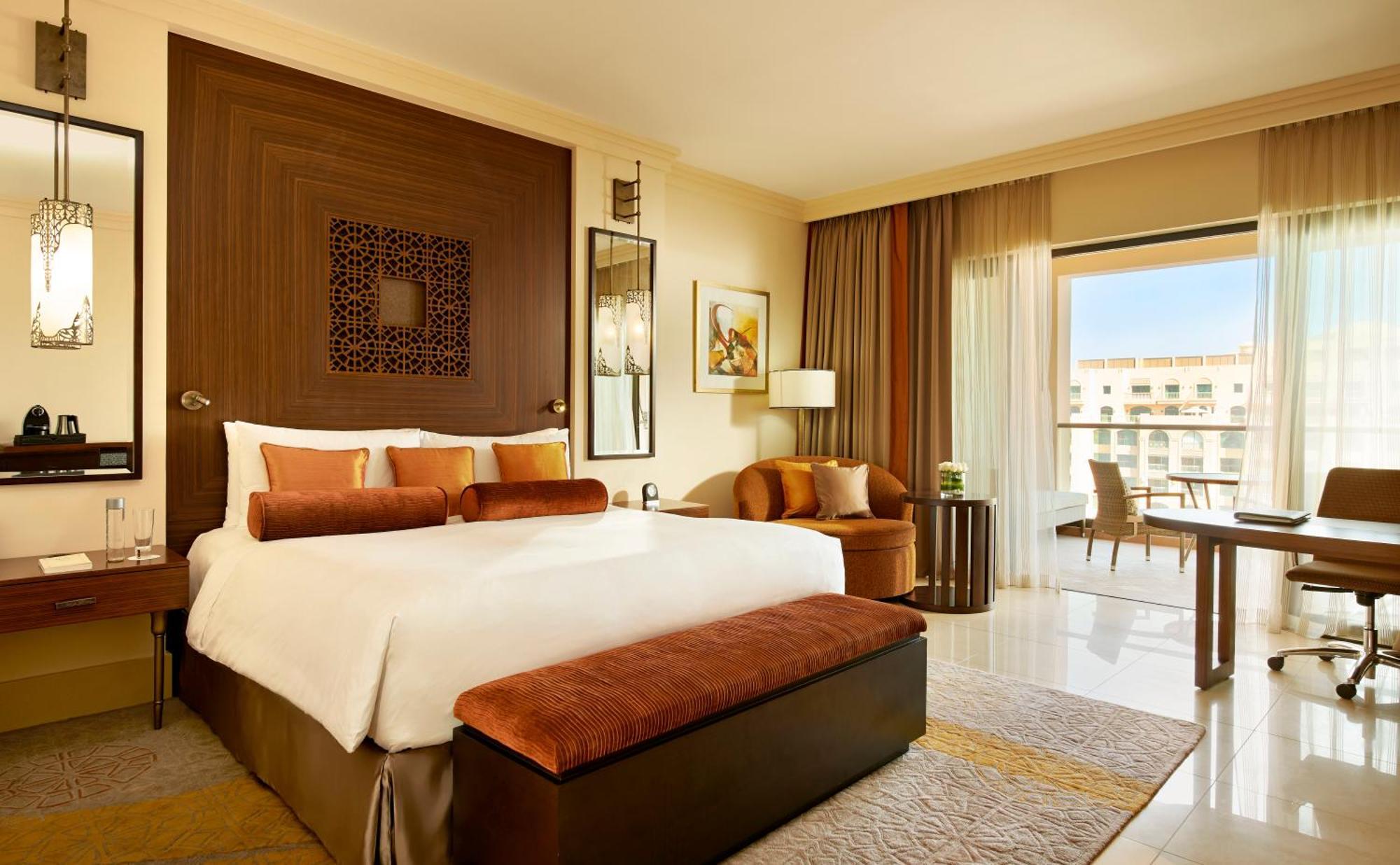 Grand Family Heritage Room Two King Beds Balcony