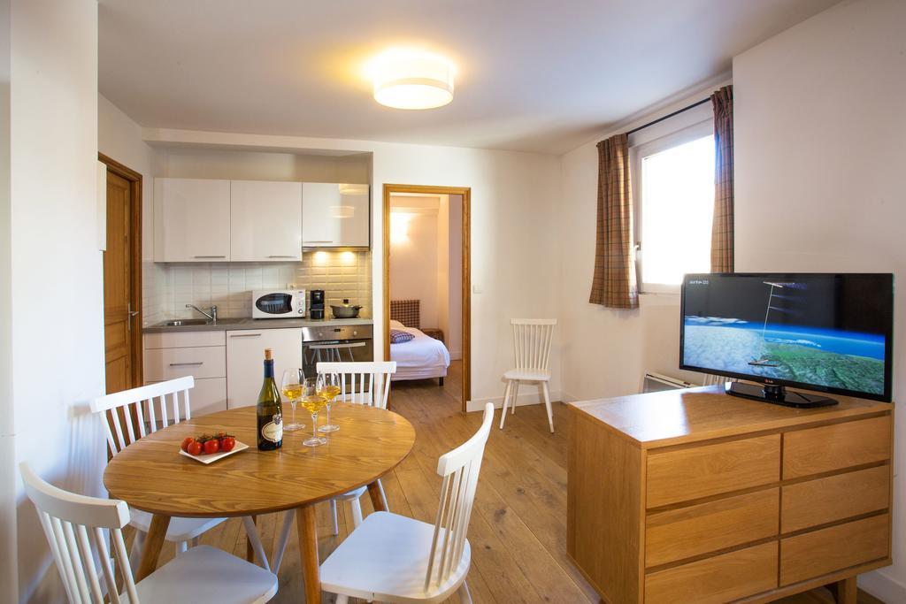 Two bedroom Apartment,388773797:JPEG