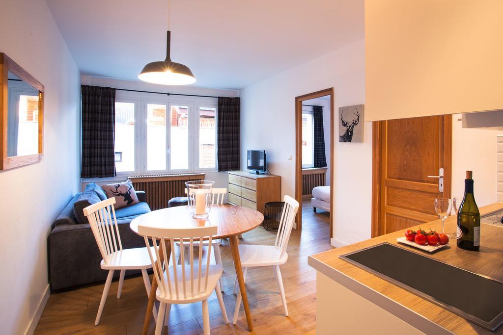 One-Bedroom Apartment,394236186:JPEG
