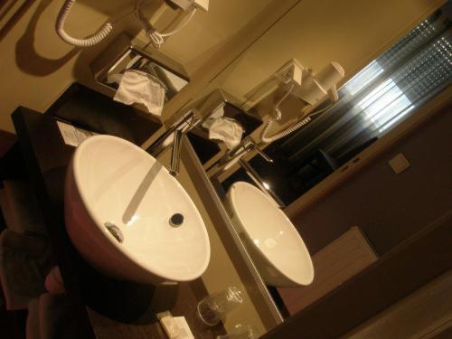 Comfort Double Room Bath,766967050:JPEG