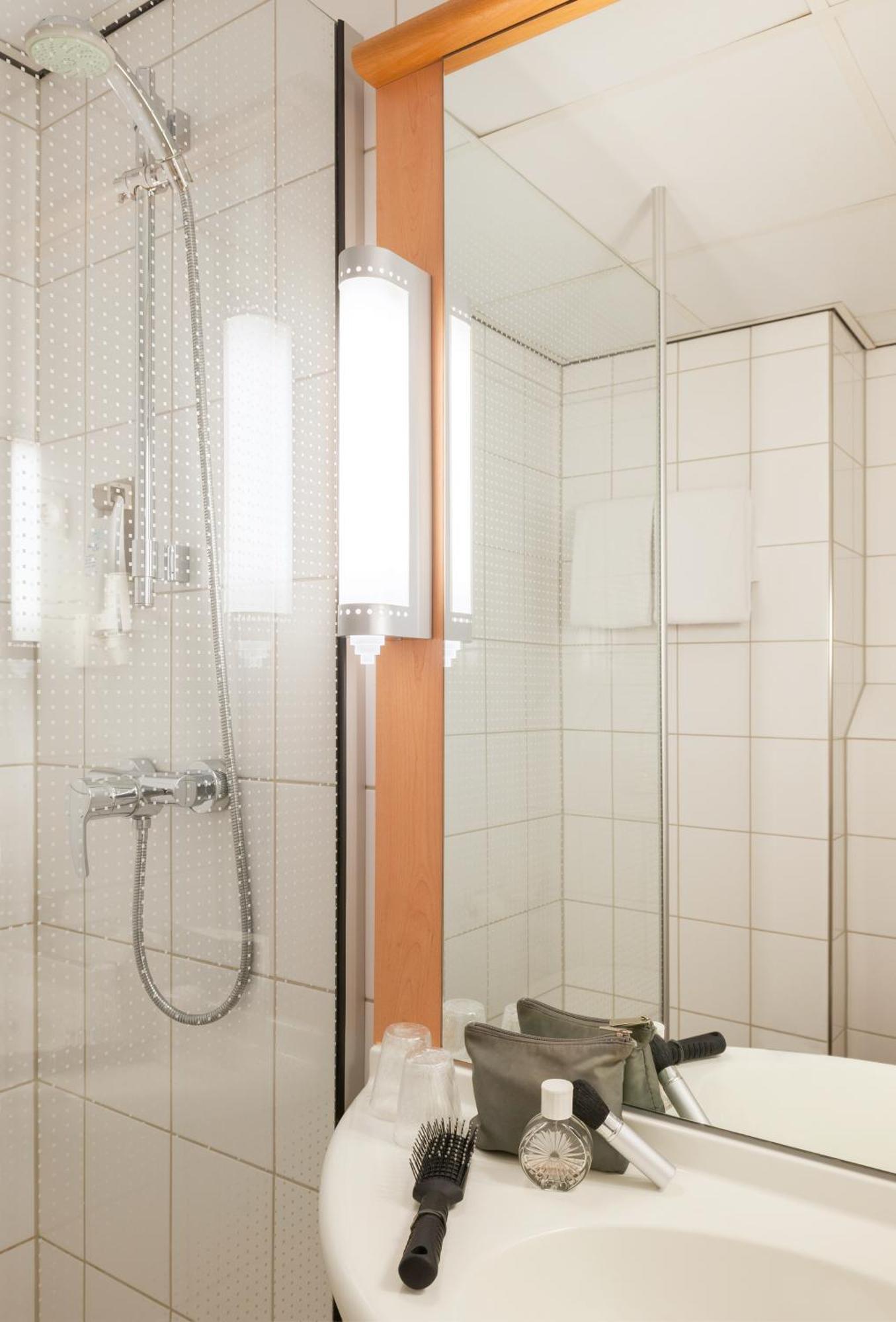 Double Room,1772875691:JPEG