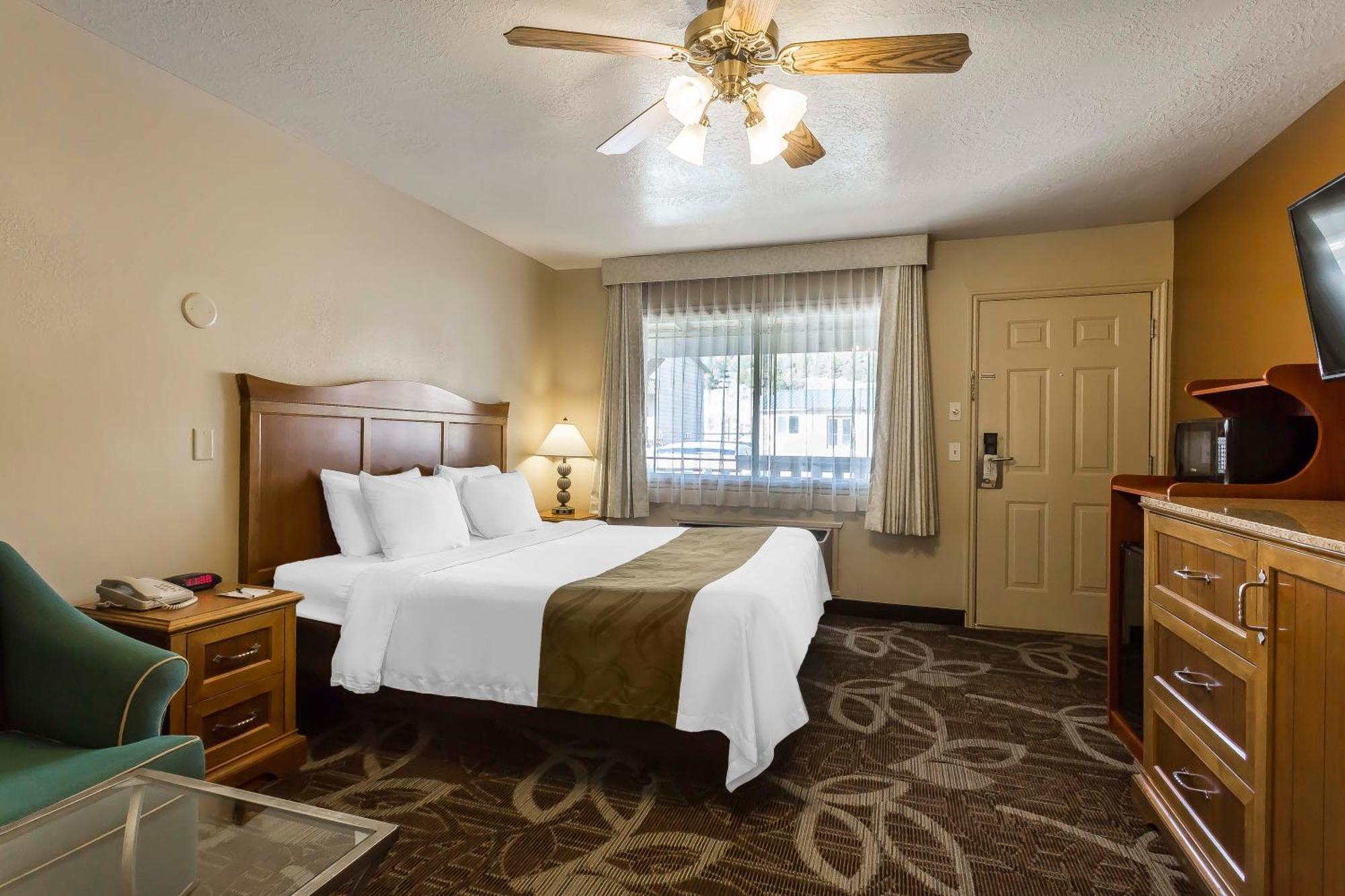King Room - Non-Smoking