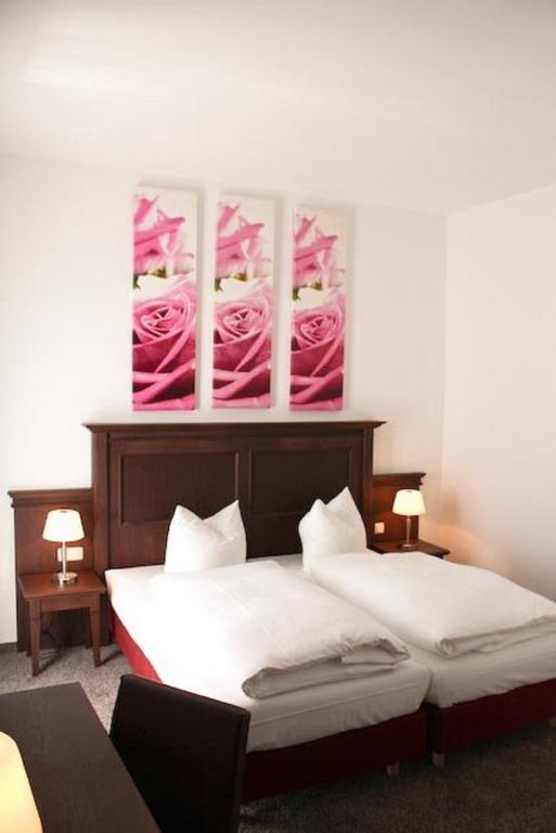 Double Room,393088635:JPEG