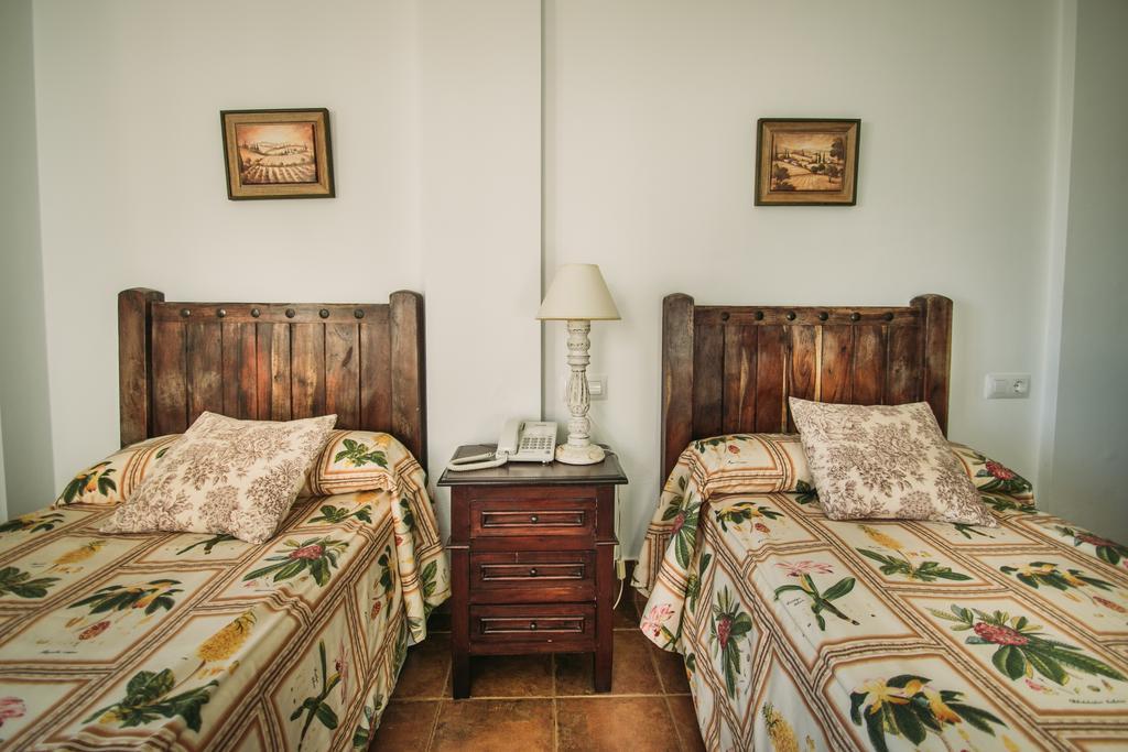 Twin Room,393587457:JPEG