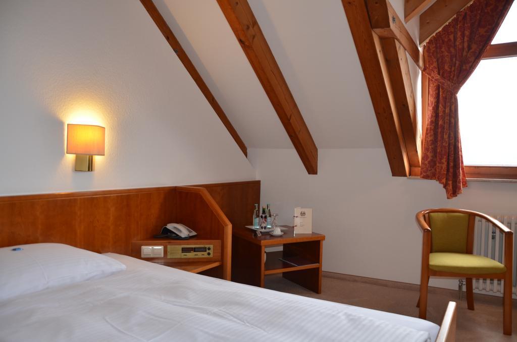 Single Room Lake View