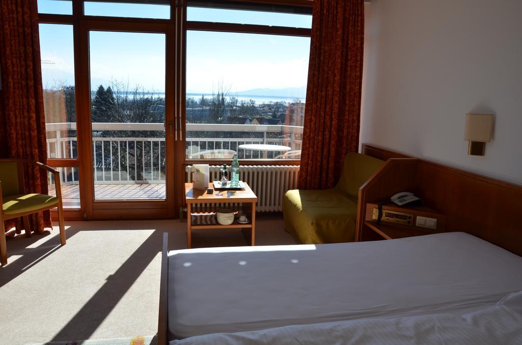 Single Room Lake View