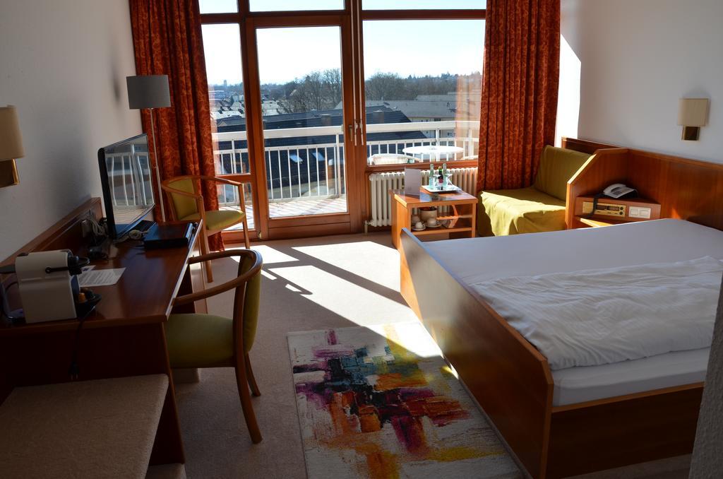 Single Room Lake View