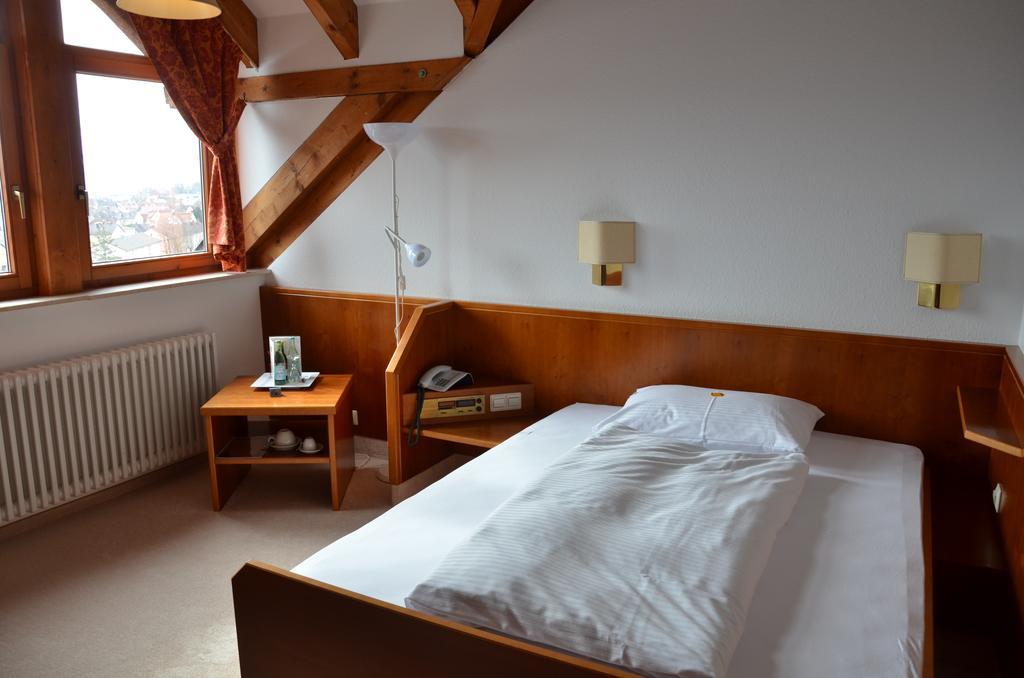 Single Room Lake View