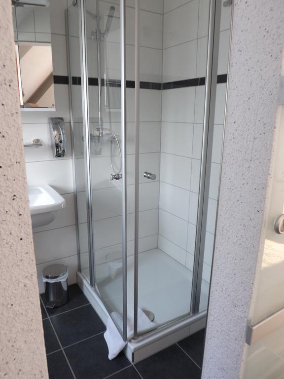 Single Room,397003050:JPEG