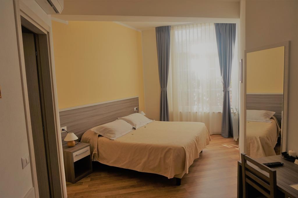 Budget Double or Twin Room Garden View