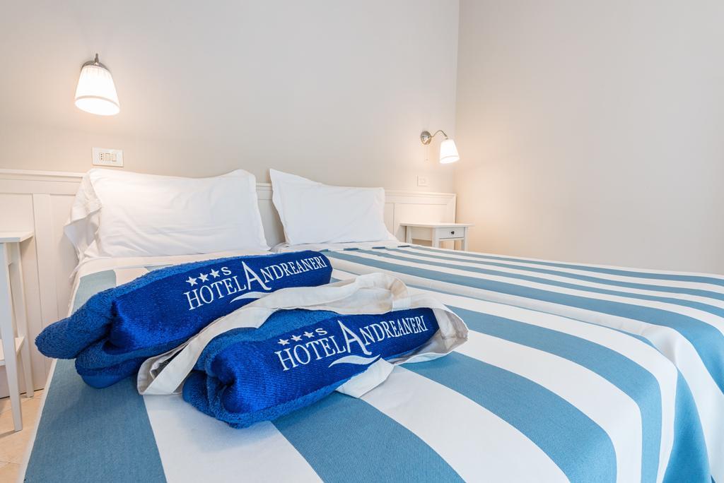 Double or Twin Room,692663112:JPEG