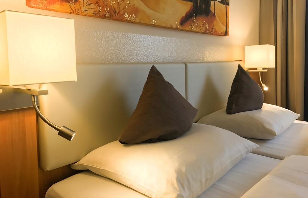 Standard Double Room,981942517:JPEG