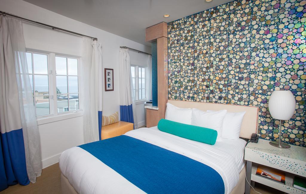 Surf Themed Queen Room