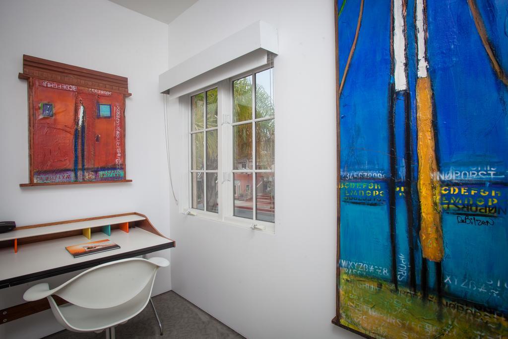 Surf Themed Queen Room