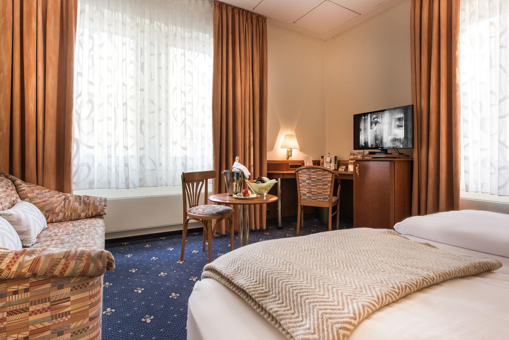 Double Room quiet location