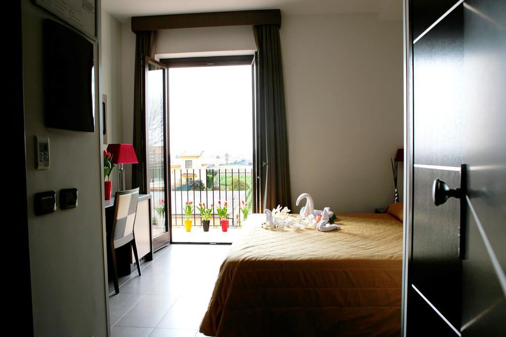 Superior Double Room,693267102:JPEG