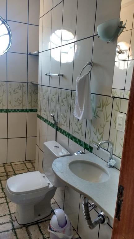 Triple Room Bathroom,1388075387:JPEG