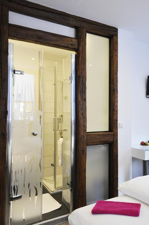 Double Room,396093405:JPEG