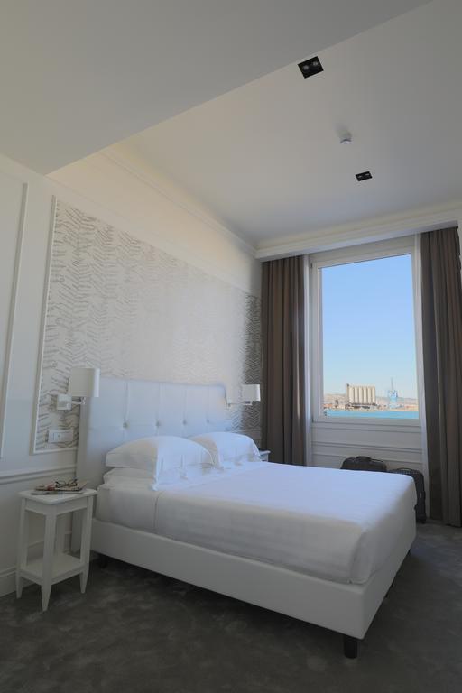 Executive Double or Twin Room Sea View,414702711:JPEG