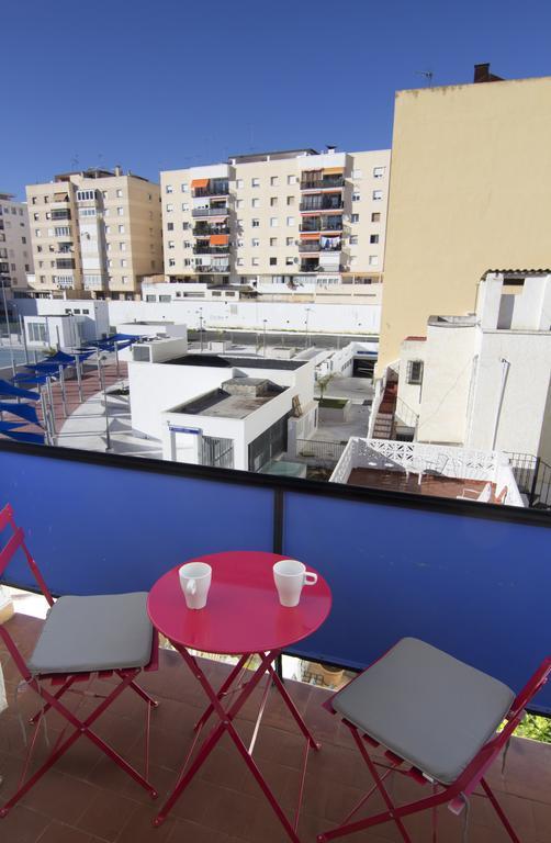 Studio Balcony,396360267:JPEG