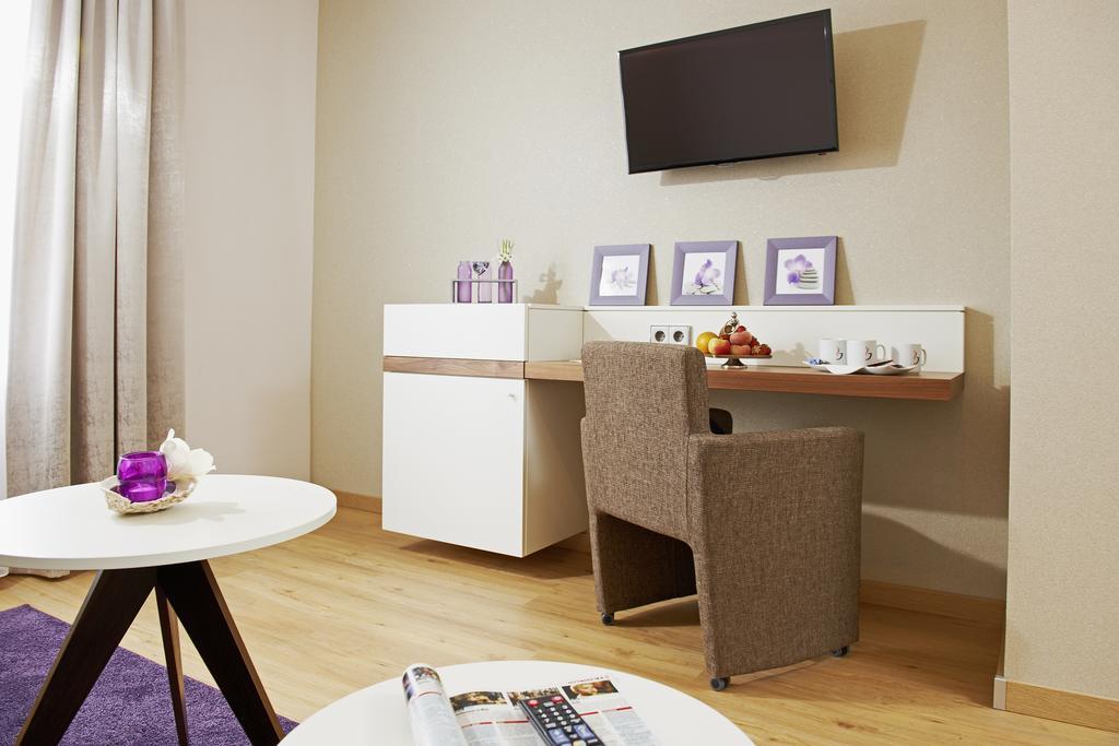 Junior Suite,396707250:JPEG