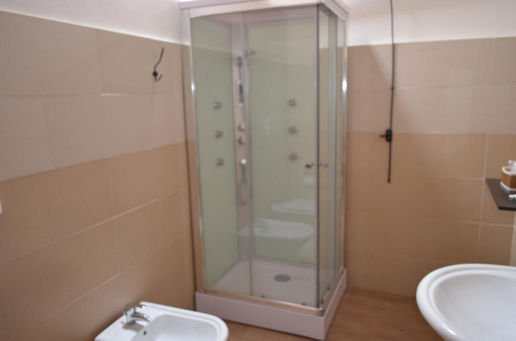 Single Room Private Bathroom