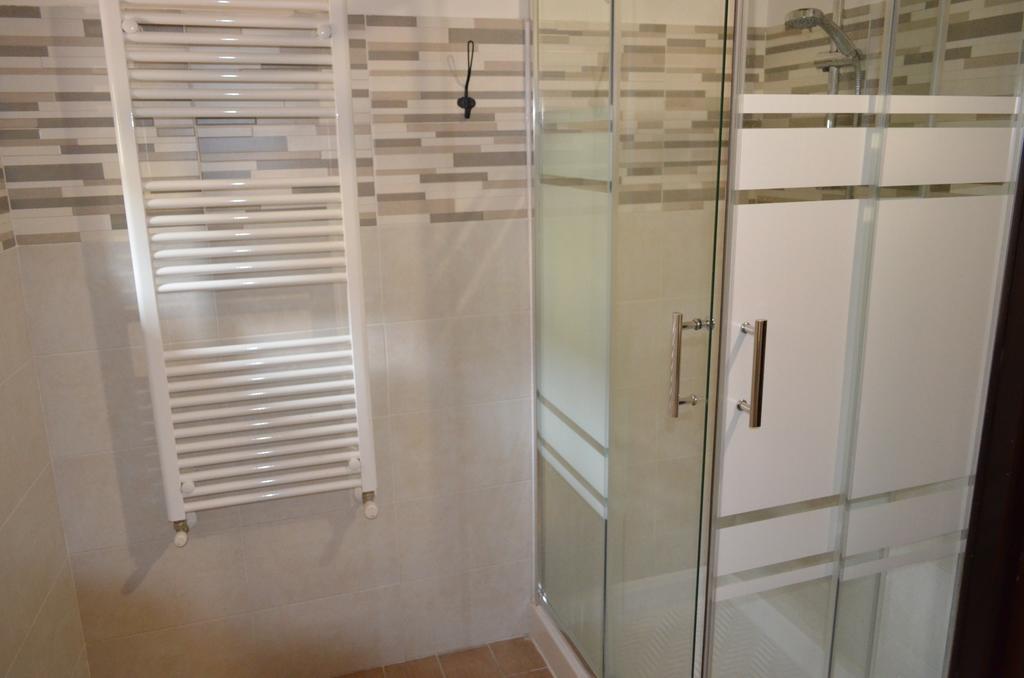 Quadruple Room Private Bathroom