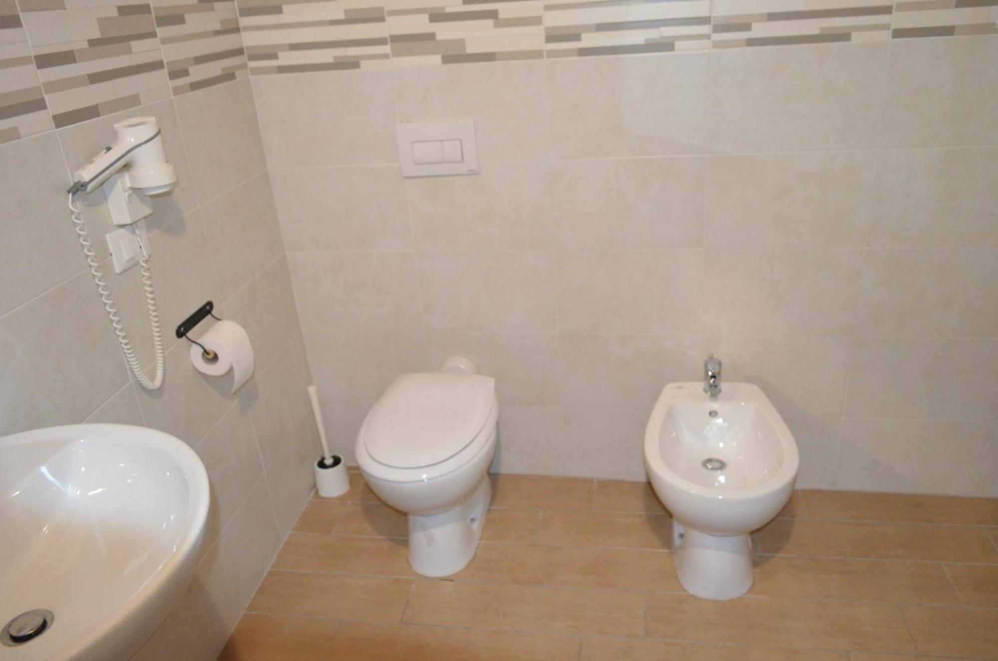 Quadruple Room Private Bathroom
