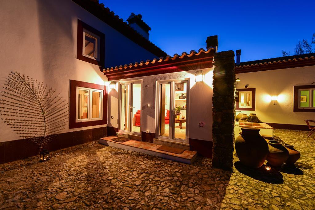One-Bedroom House,397502247:JPEG