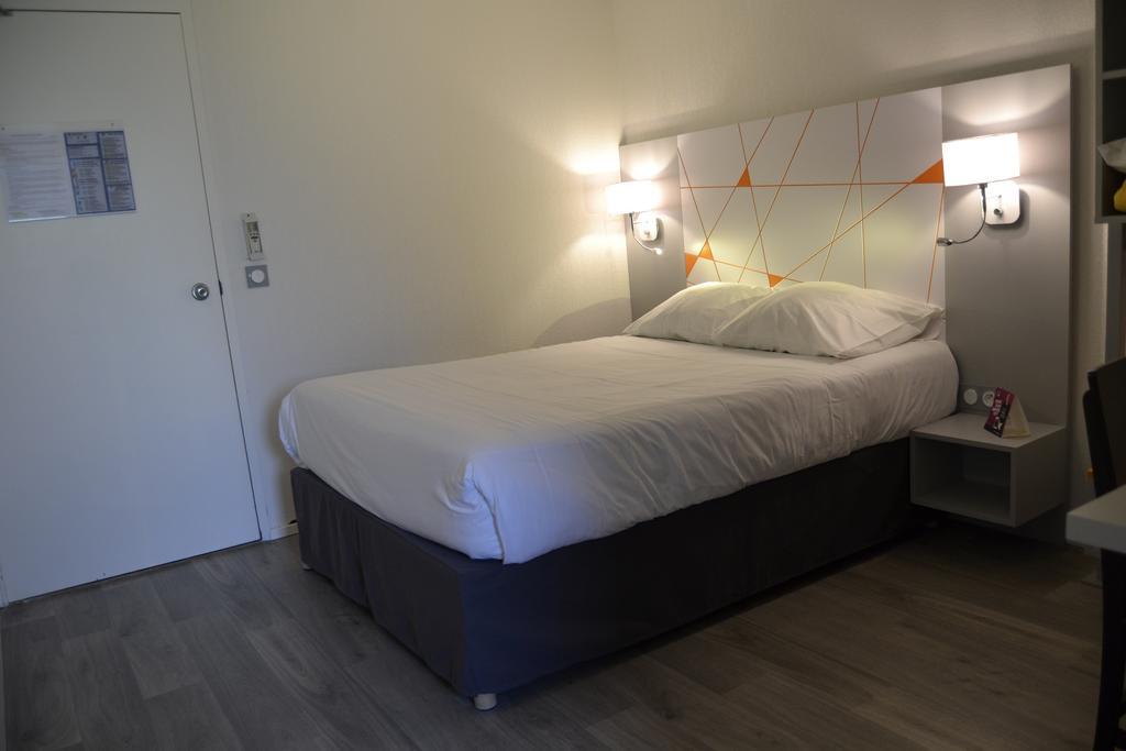 Chambre Double - Accessible aux Personnes à Mobilité Réduite