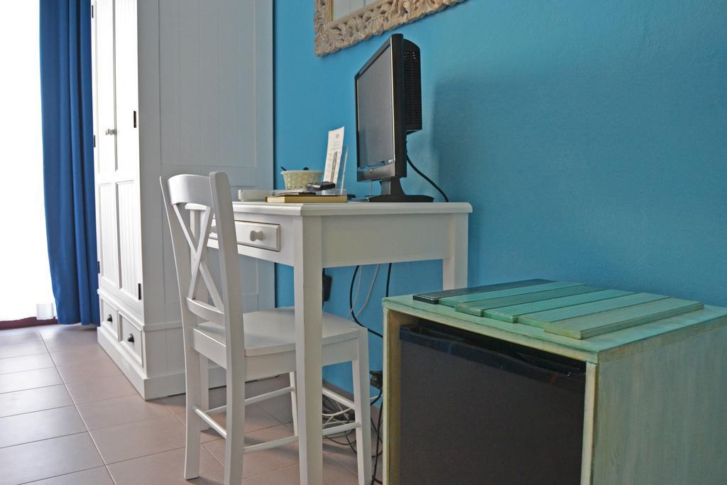 Double Room,398156862:JPEG