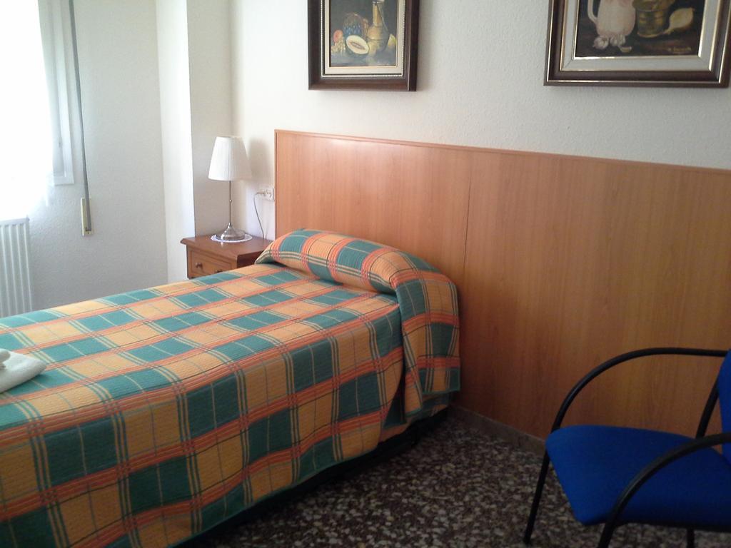 Single Room,398391123:JPEG