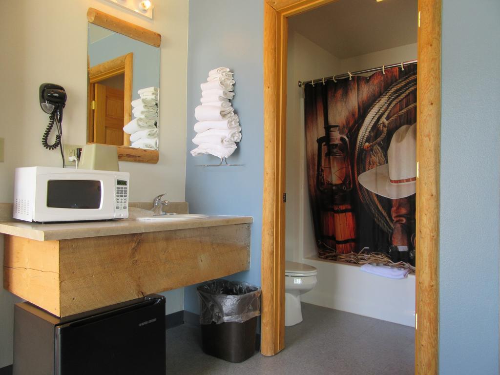 Queen Room Two Queen Beds Not Pet Friendly