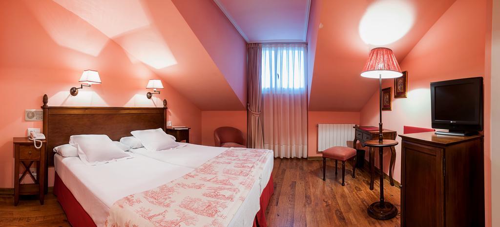 Economy Double or Twin Room
