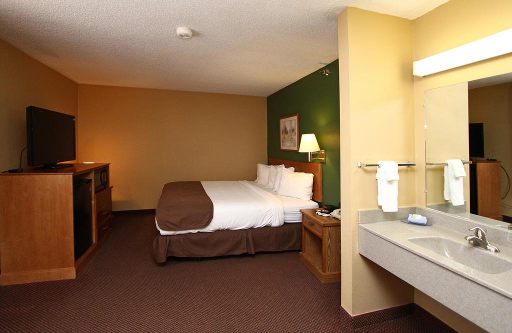 King Room - Non-Smoking
